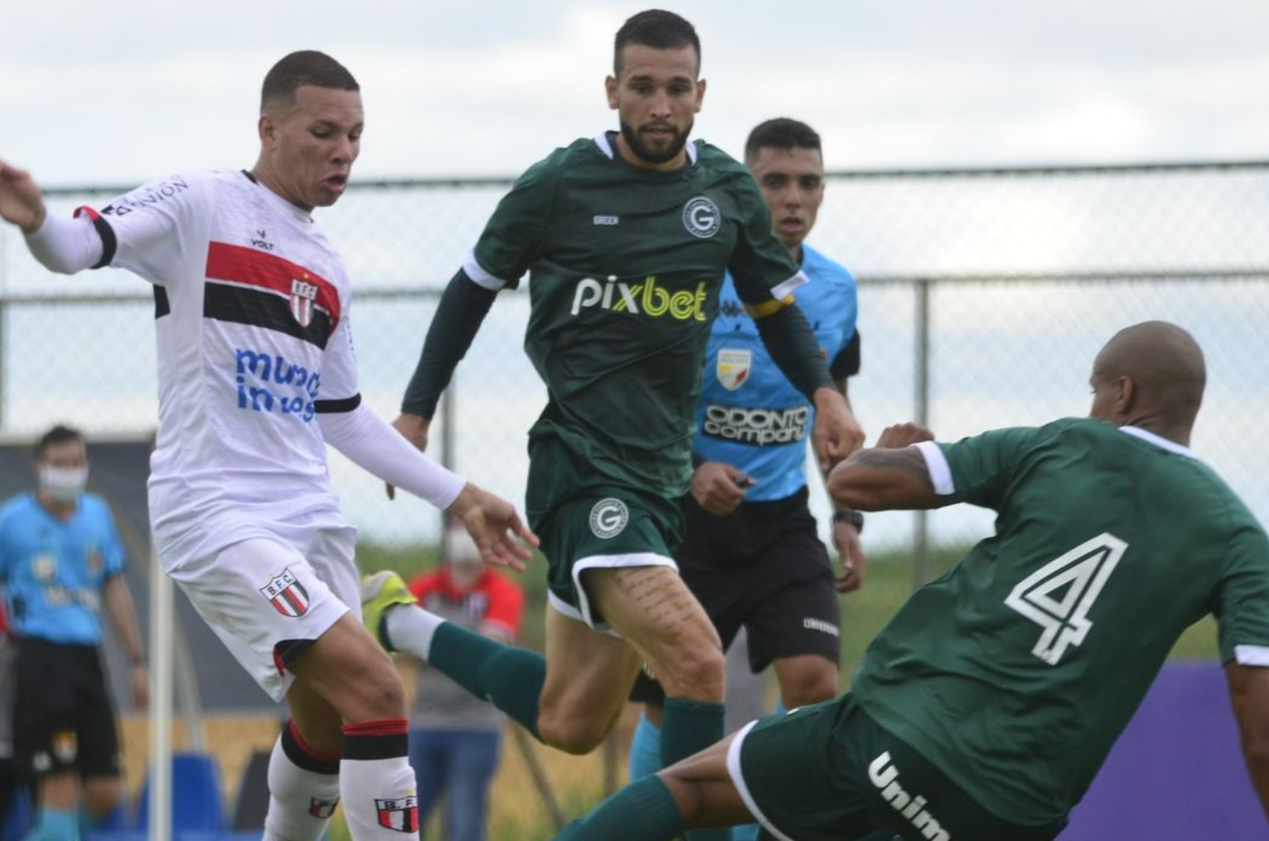 Goiás empata com Botafogo-SP pela Copinha 2022 (Foto: Miguel Pessoa)