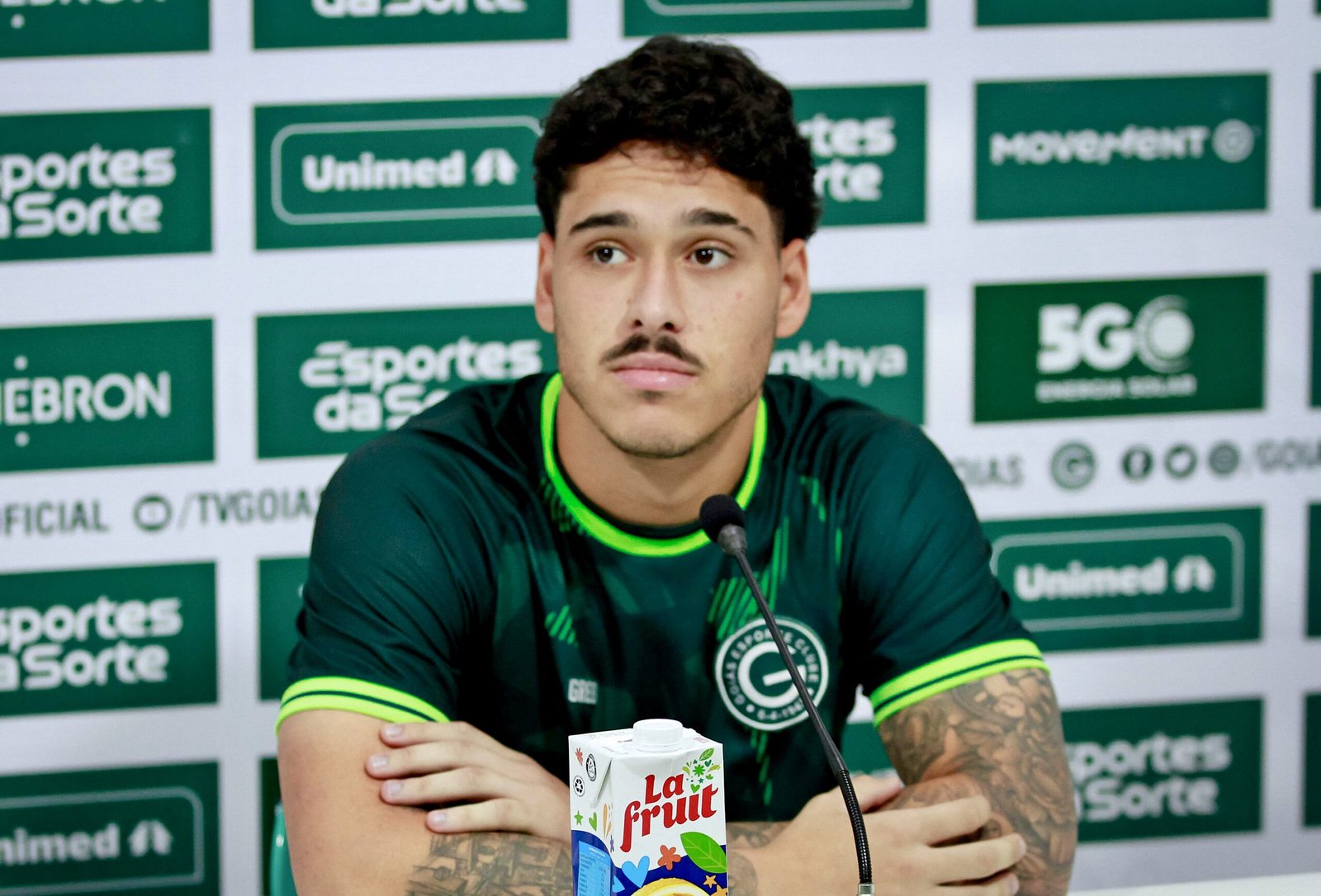 Lucas Halter comenta responsabilidade de ser capitão do Goiás na ausência de Tadeu e projeta duelo contra Botafogo: “sabemos que temos muita coisa para corrigir”