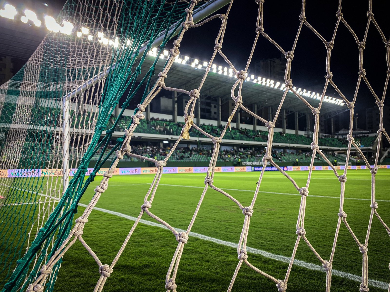 Com empate, Vila Nova aumenta jejum de vitórias no Serra Dourada